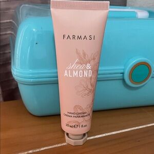 Farmasi Pink Shea & Almond Hand Cream